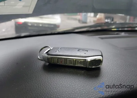 2022 Kia K5 Lxs z USA, uszkodzony, nr VIN 5XXG14J28NG151399